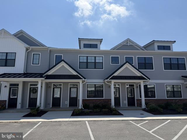 2102 Emden Ln #704 — photo