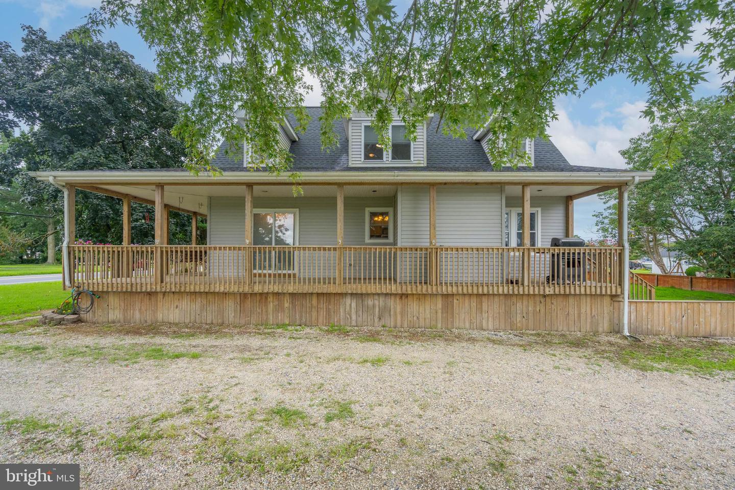 305 Laurel Rd — photo