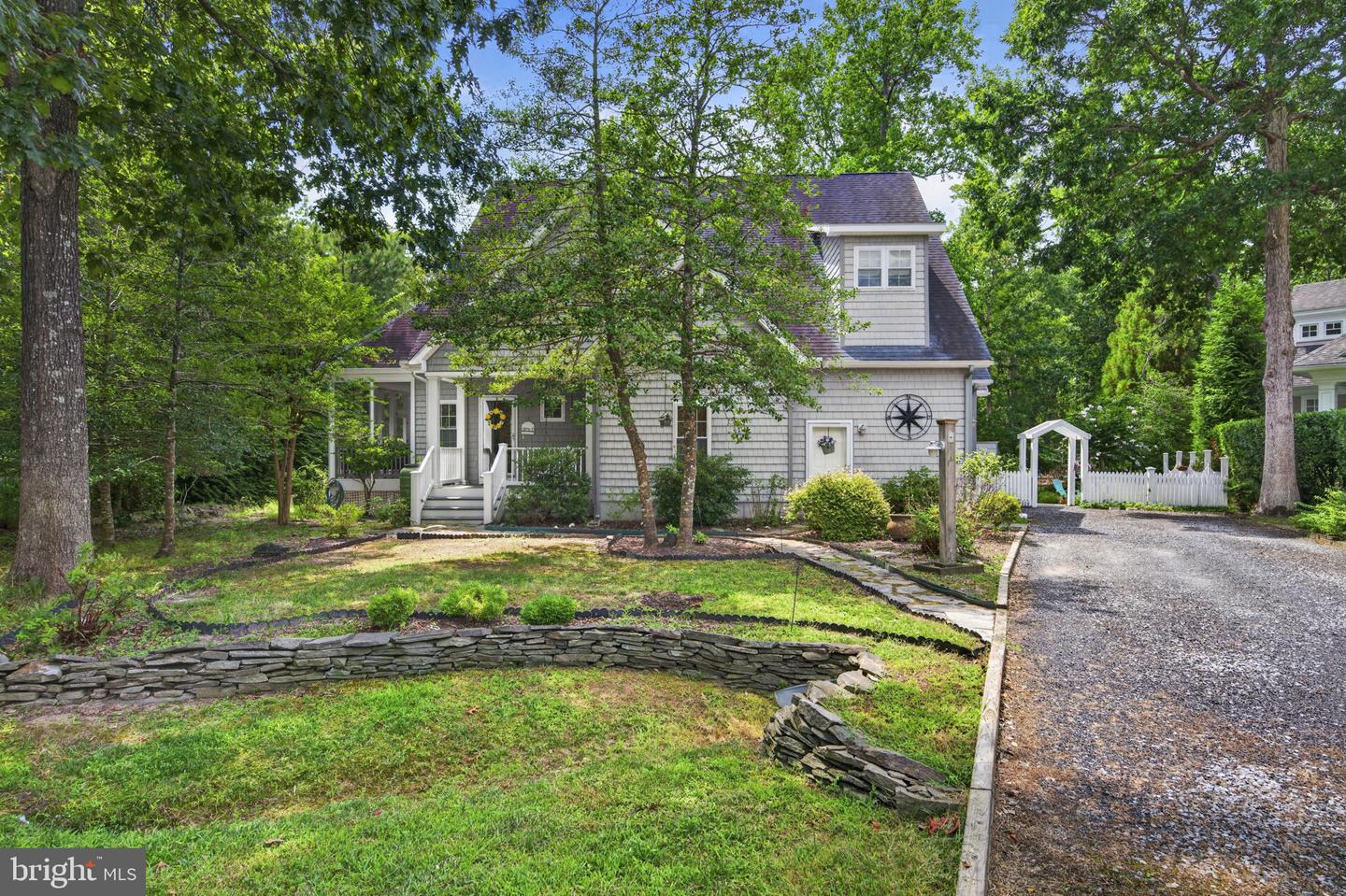 19 Holly Rdg — photo