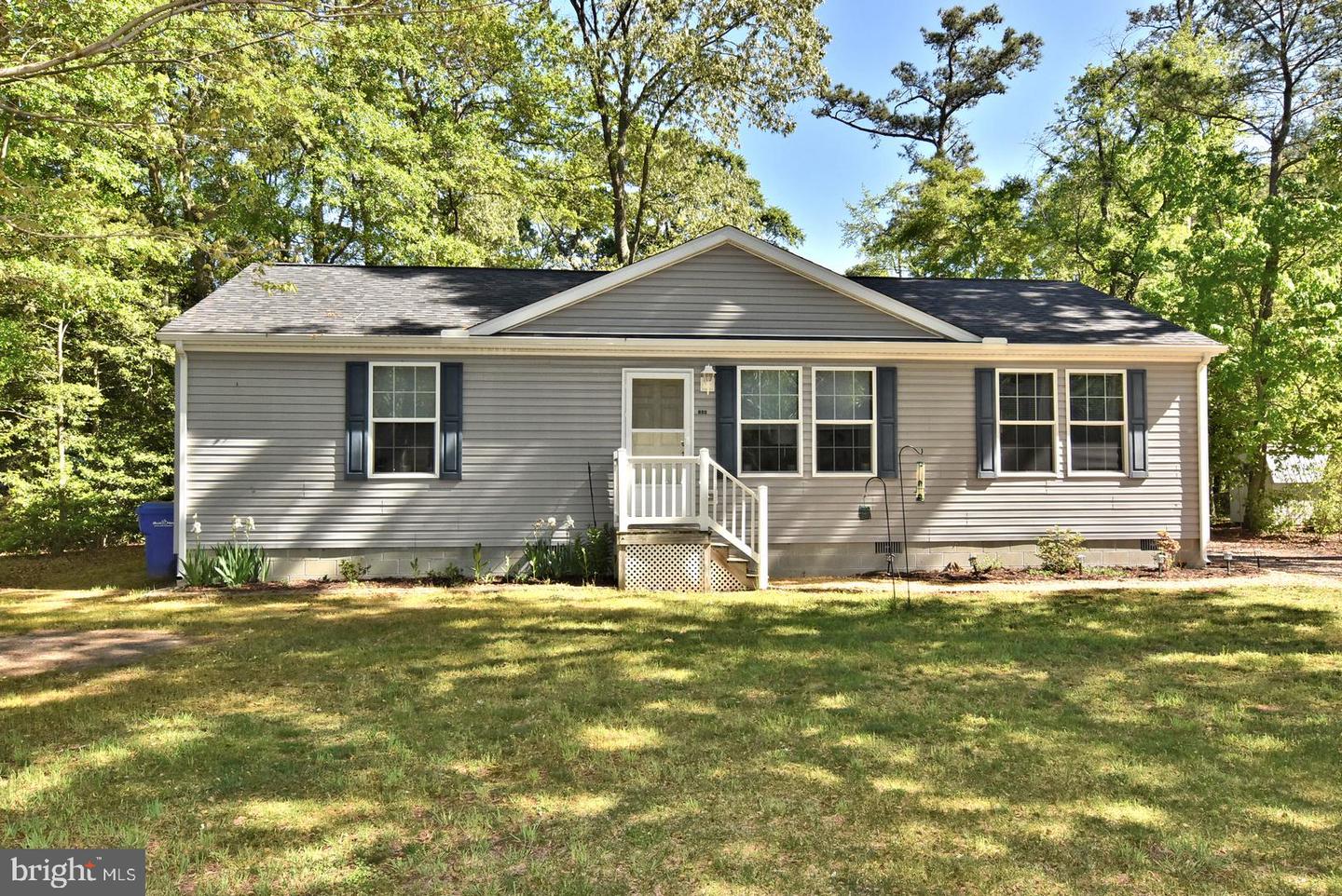 146 Laurel Ave — photo