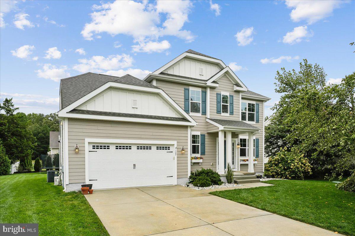 127 Carriage Dr — photo