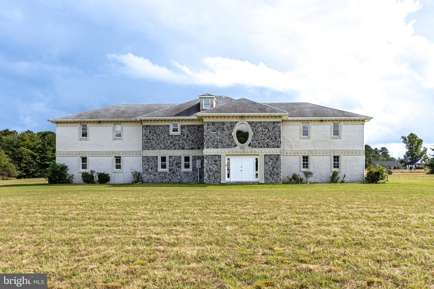 12062 Laurel Rd — photo