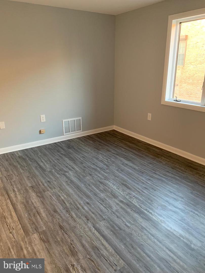 353 Savannah Rd #3 — photo