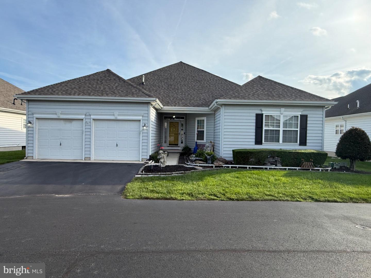 18 Adriatic Dr — photo