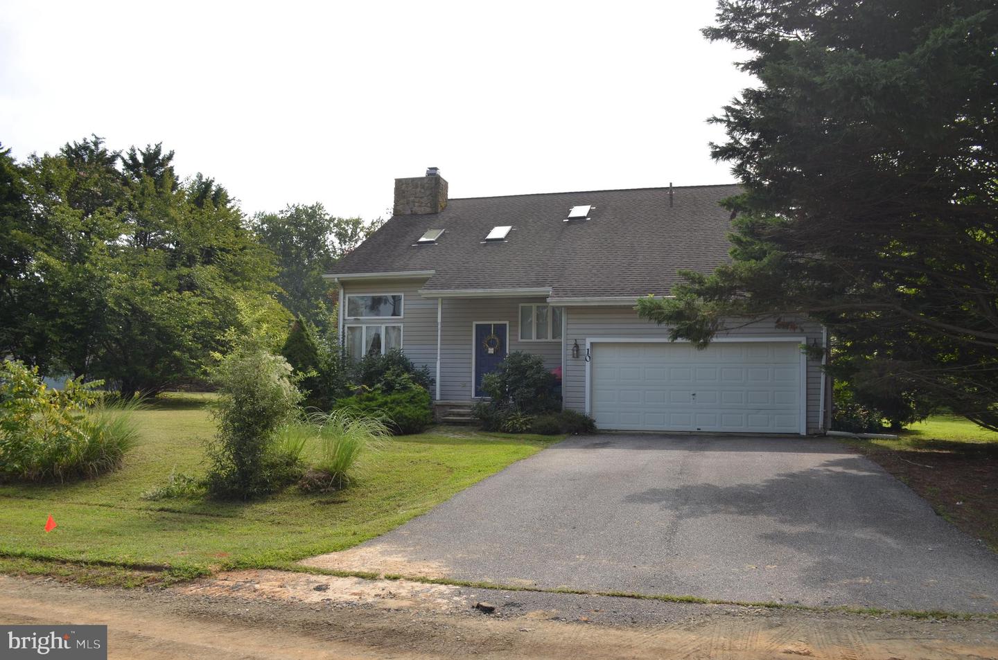 10 Deerfield Dr — photo