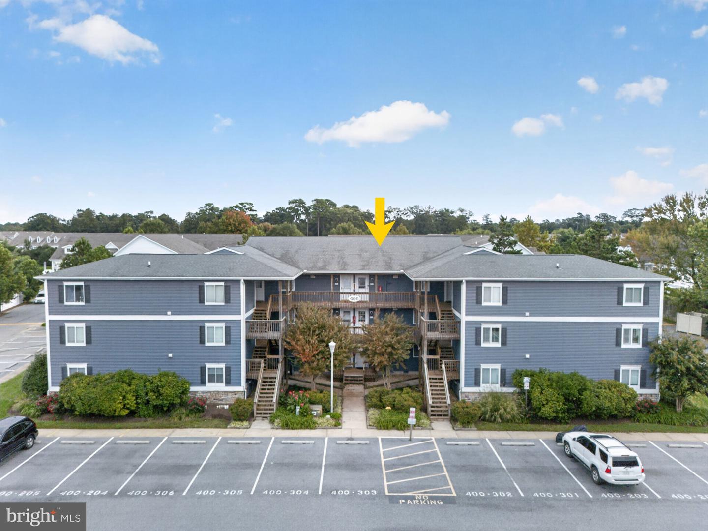 400 Henlopen Sta #303 — photo