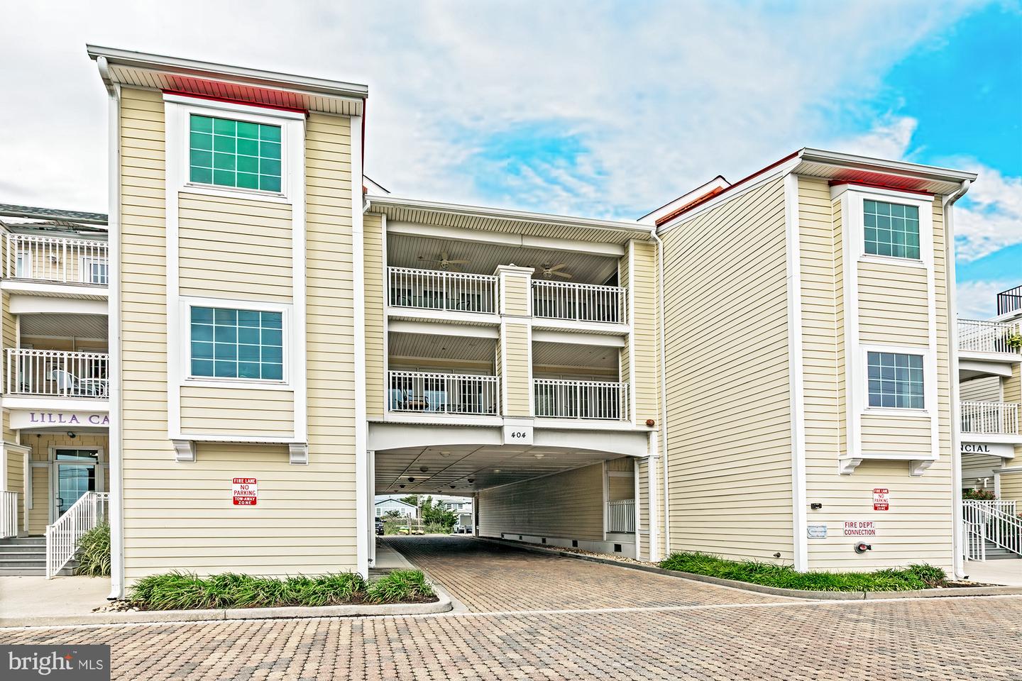404 E Savannah Rd #202 — photo