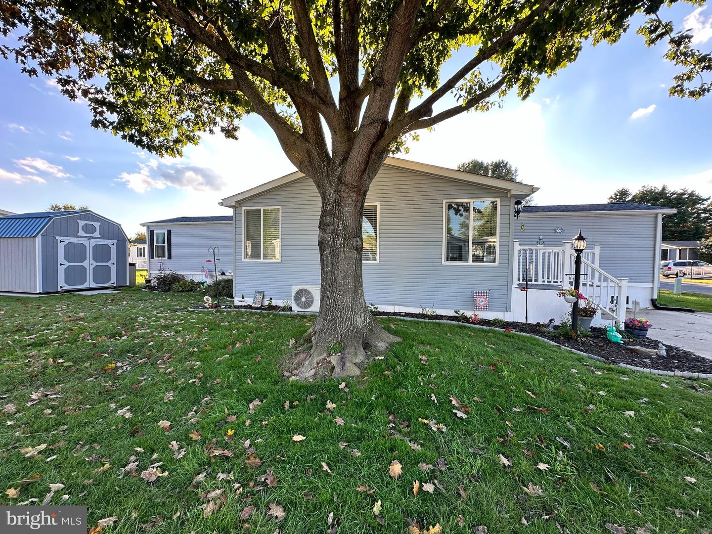 1 Coventry Ln #42025 — photo