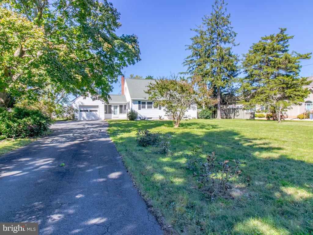 1517 Savannah Rd — photo