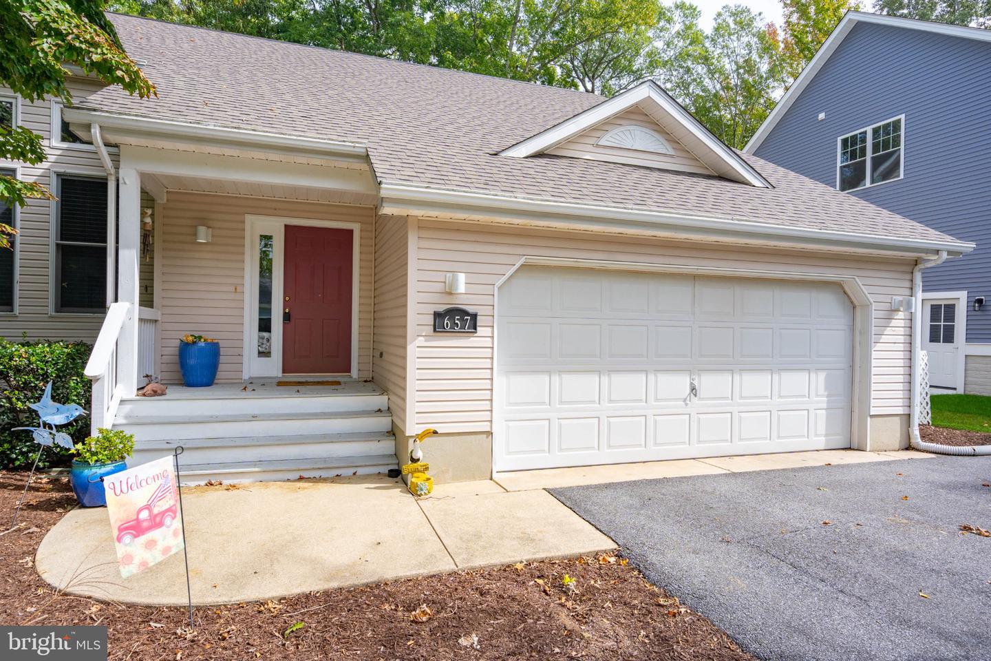 657 Bethany Loop — photo
