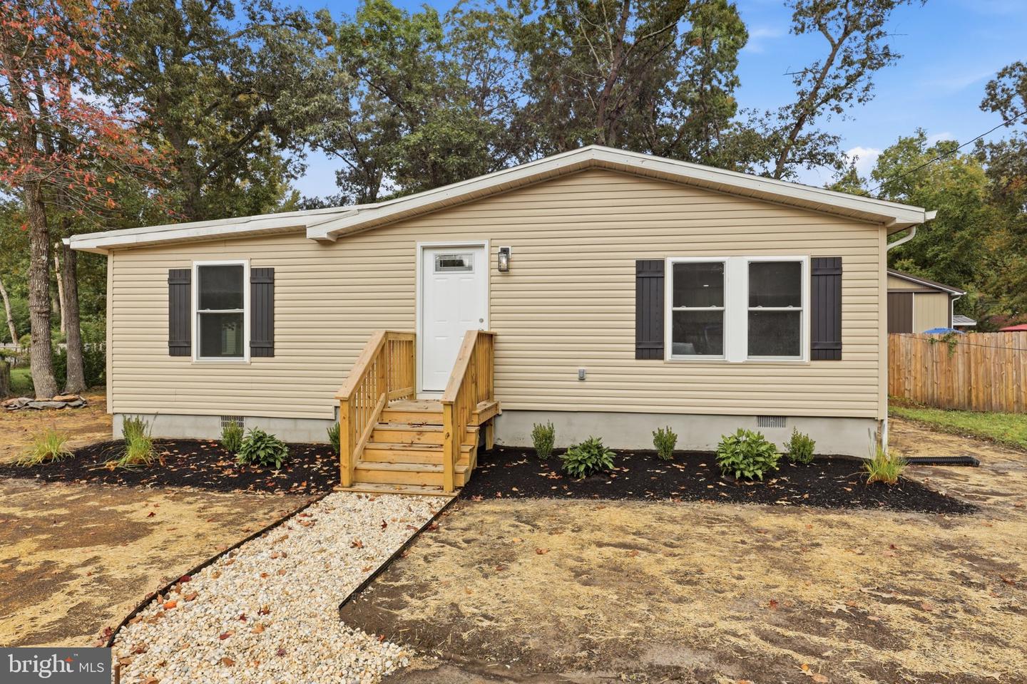31061 Vacation Rd — photo
