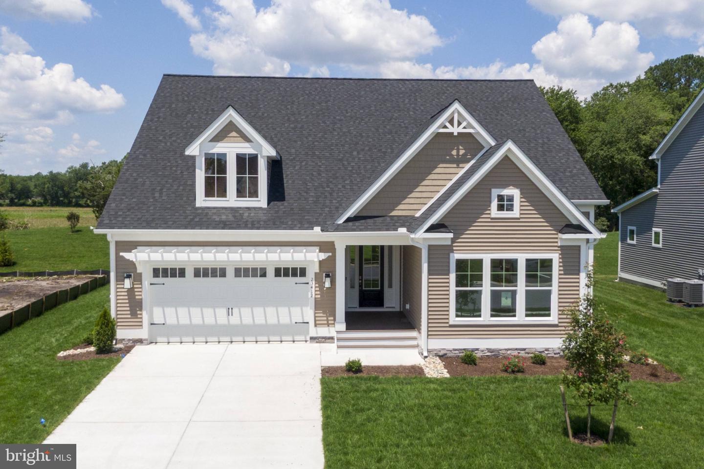 23517 East Gate Dr — photo