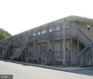 24-8 Dellas — photo