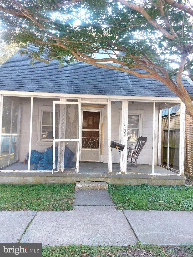 120 Beebe Ave — photo