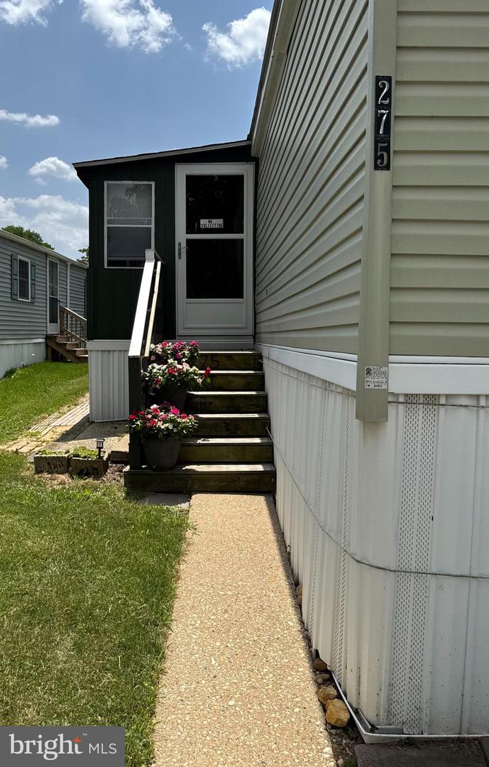 275 Rupert Circle — photo