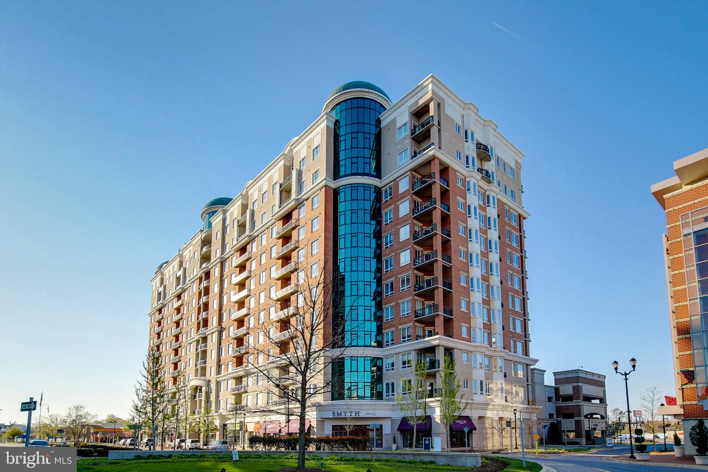 1915 Towne Centre Blvd #403 — photo