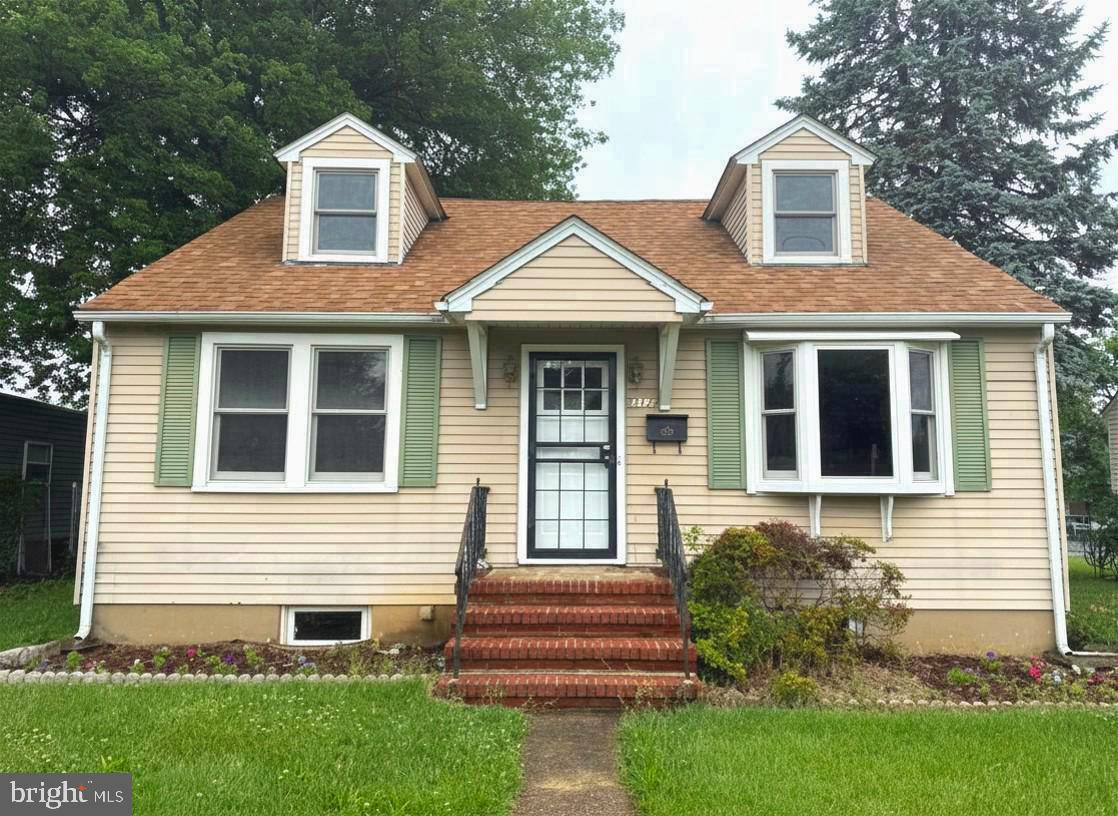 312 Townsend Ave — photo