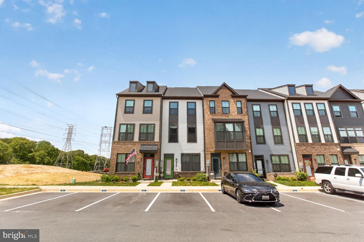 7832 Yona Ct — photo