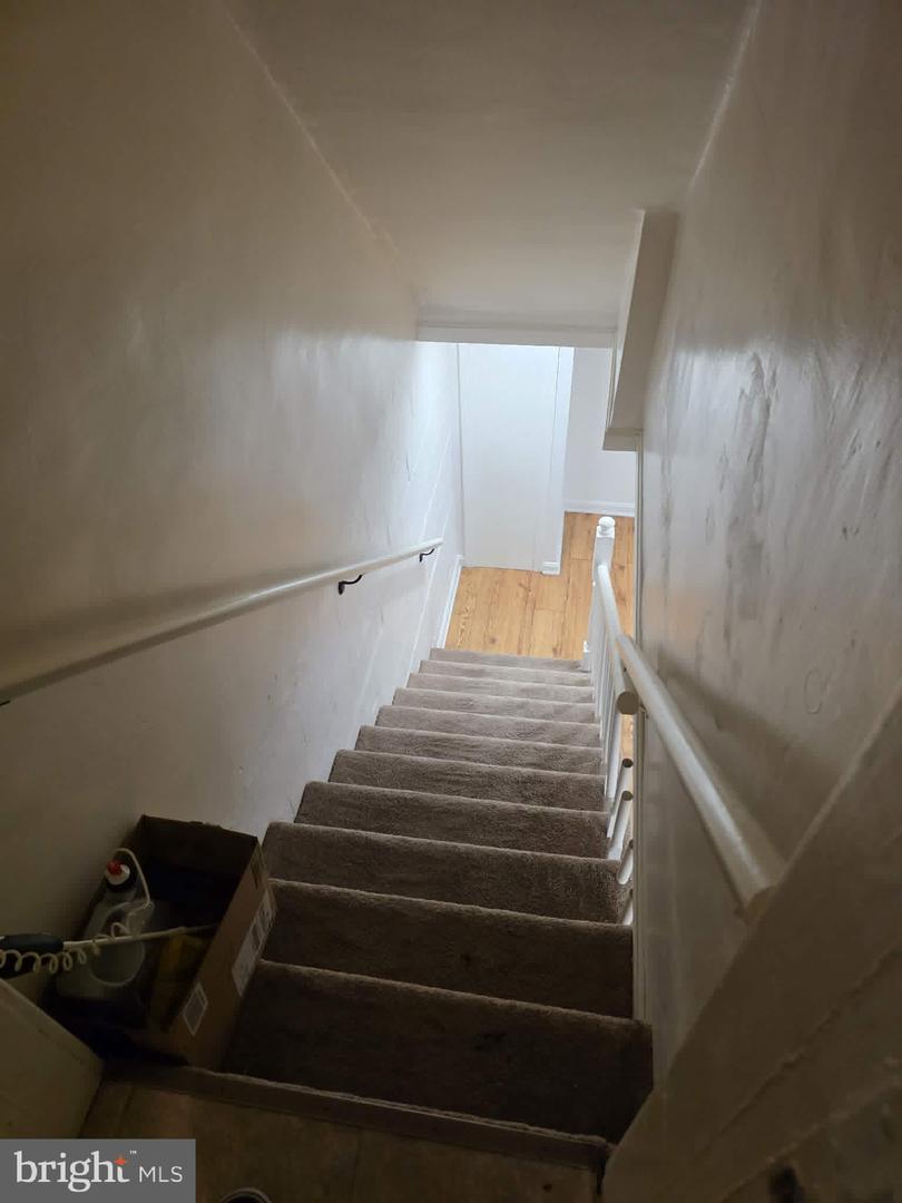 237 W Meadow Rd — photo