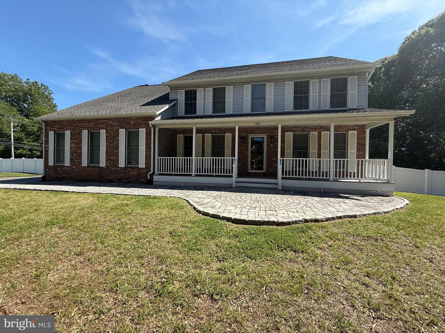101 Tarks Ln — photo