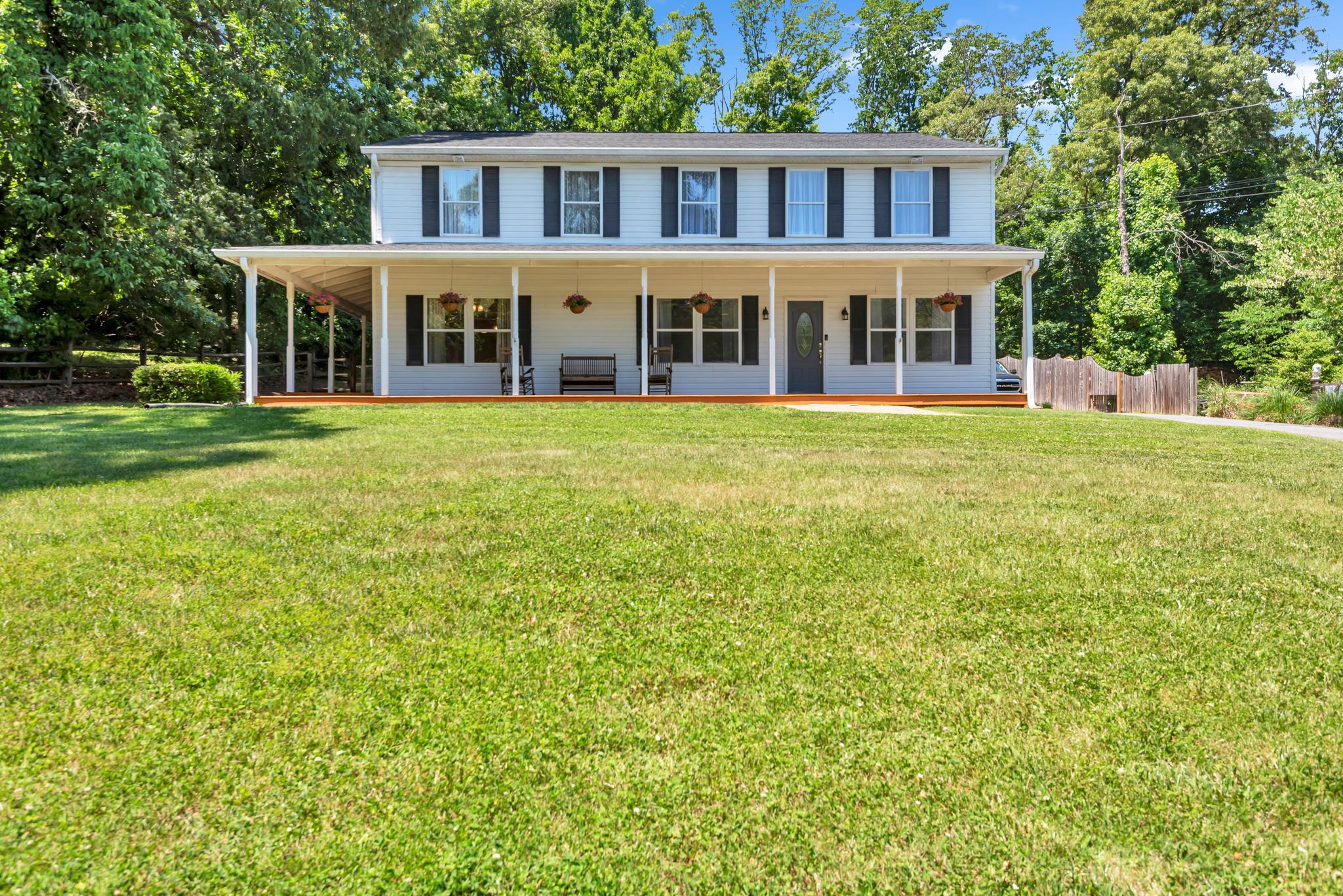 934 Shore Acres Rd — photo