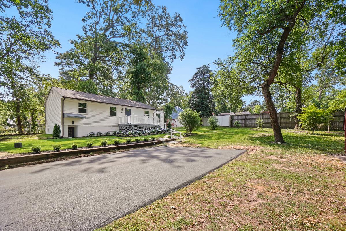 389 Chestnut Trl — photo