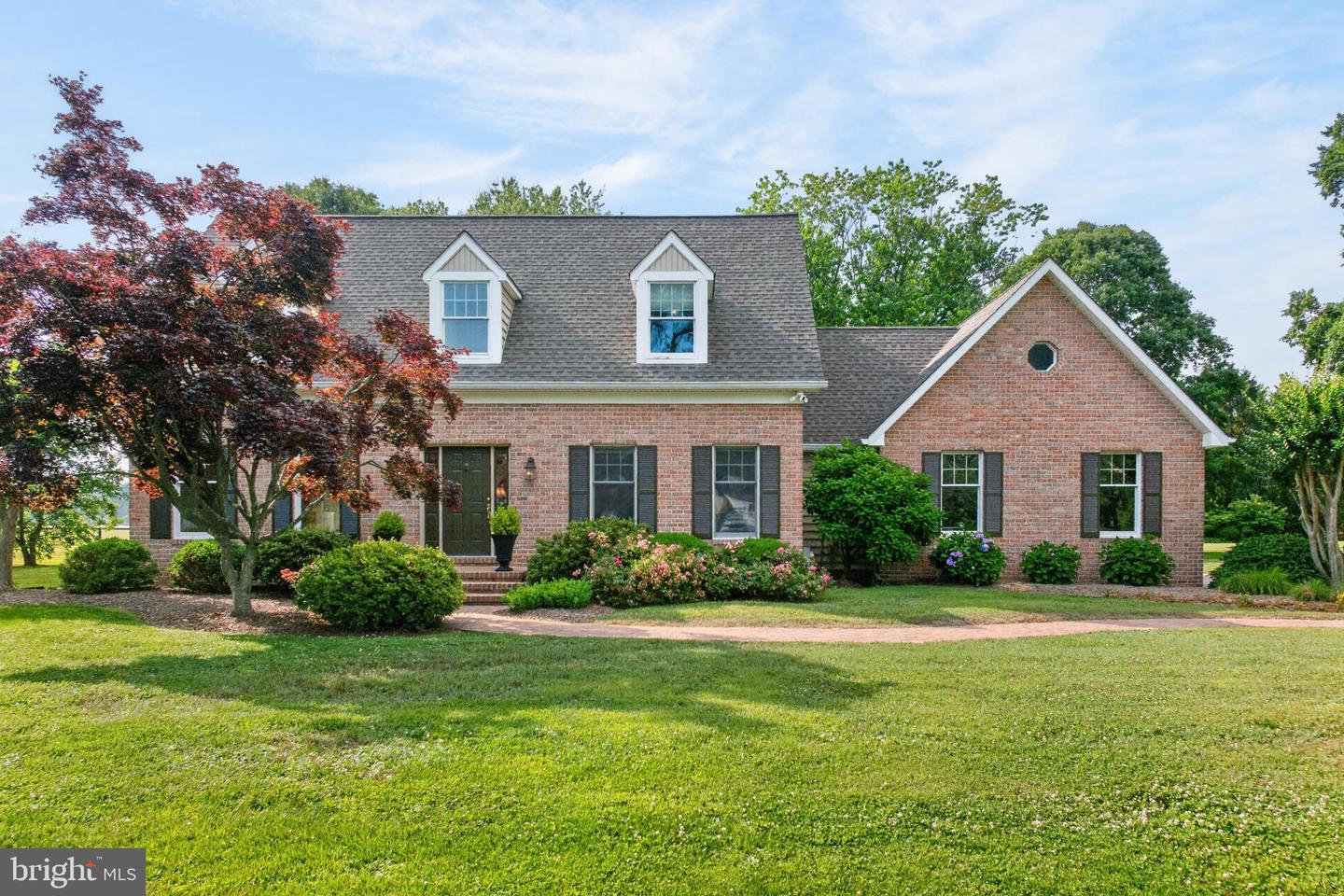 718 Whitehall Beach Rd — photo