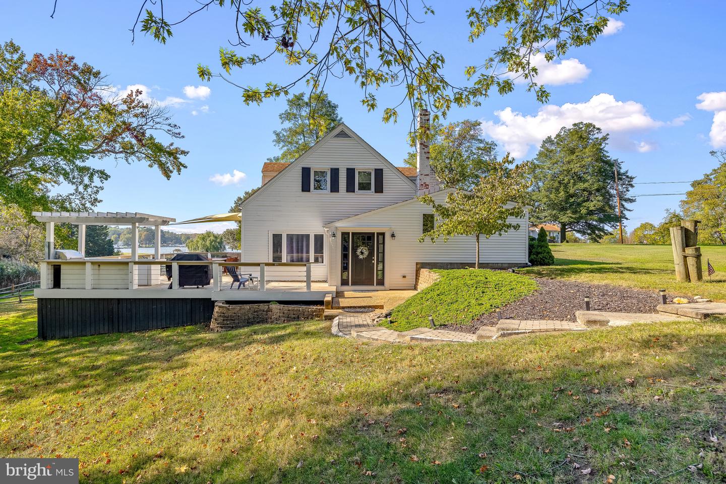 1211 Dixona Dr — photo