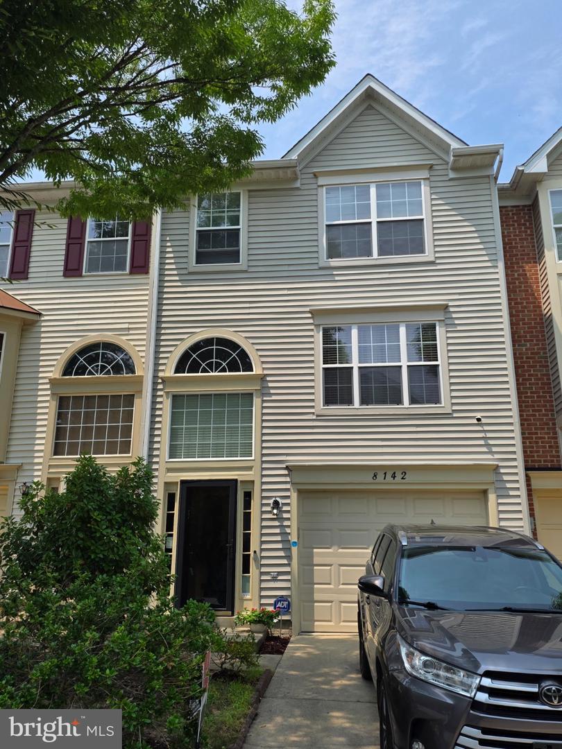 8142 Mallard Shore Dr — photo
