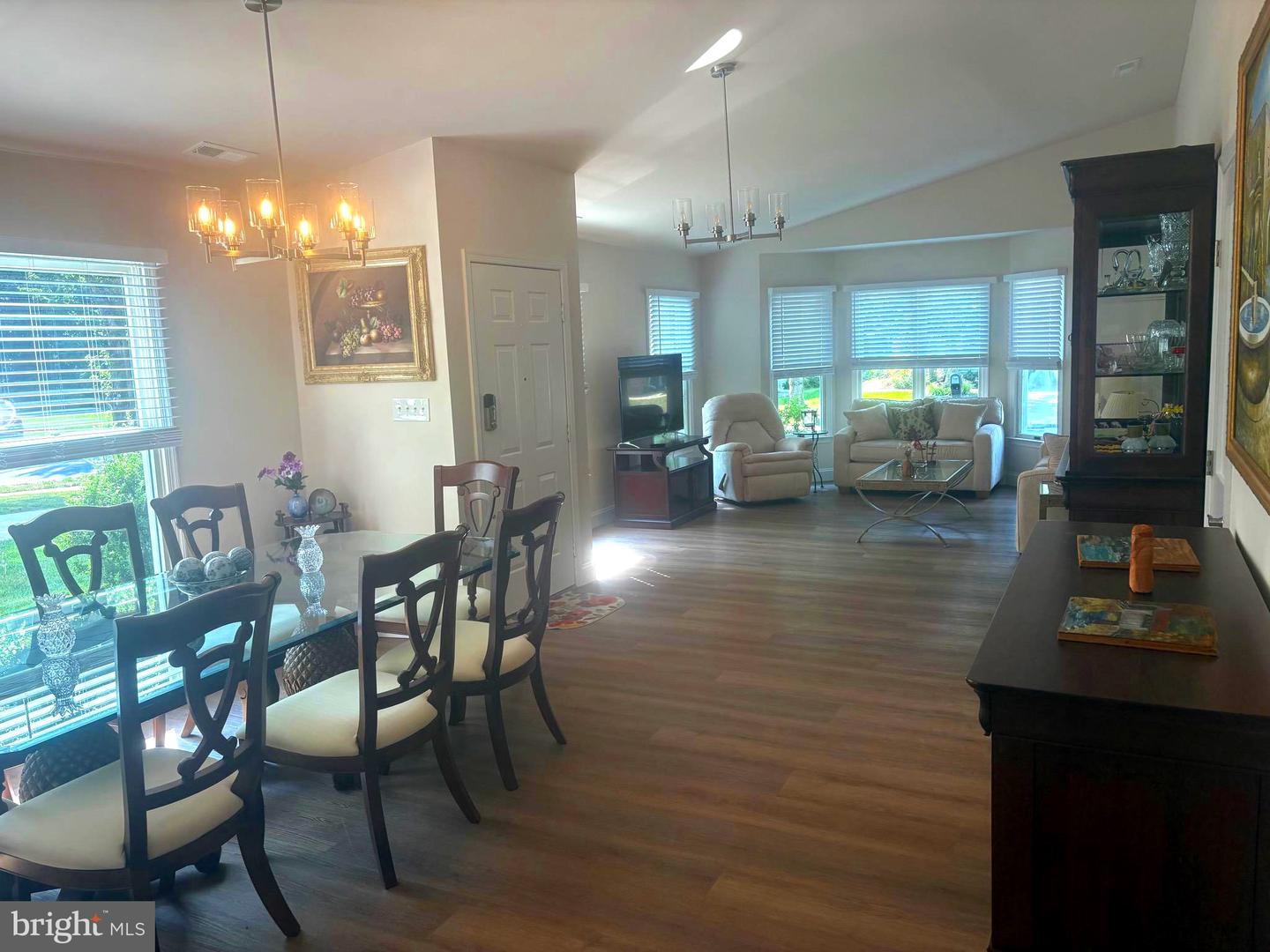 708 Sydney Ter — photo