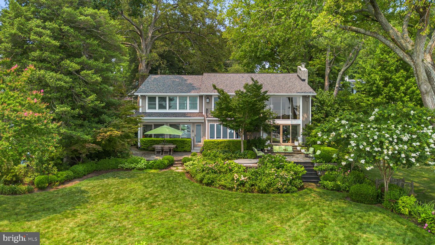 202 Severn River Rd — photo