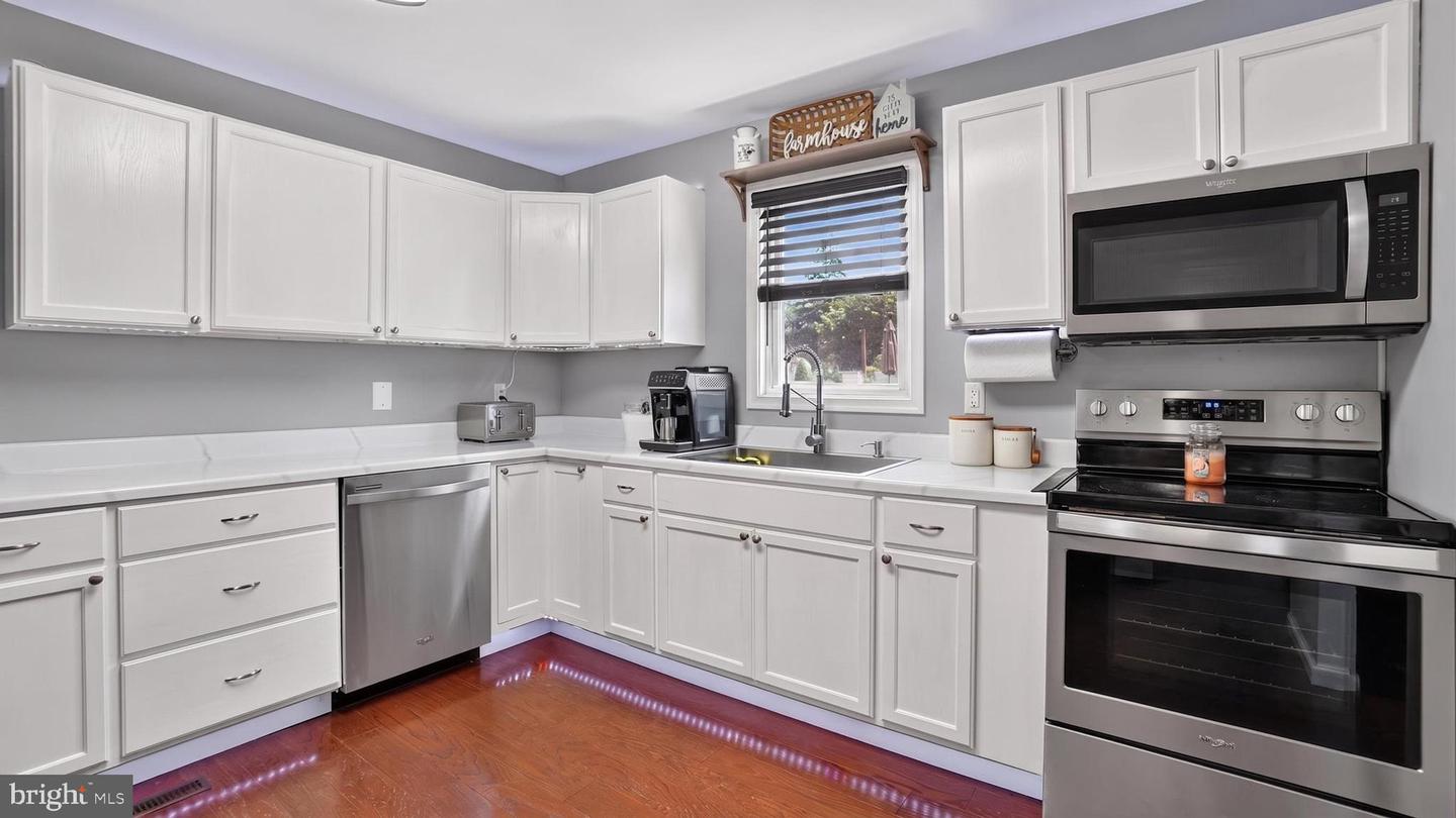 102 Sycamore Road, Baltimore, MD 21226 — photo 3