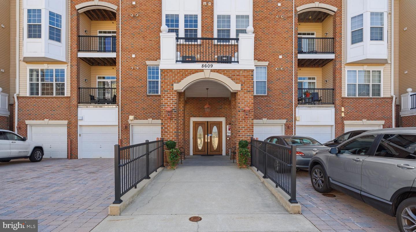 8609 Wintergreen Ct #208 — photo