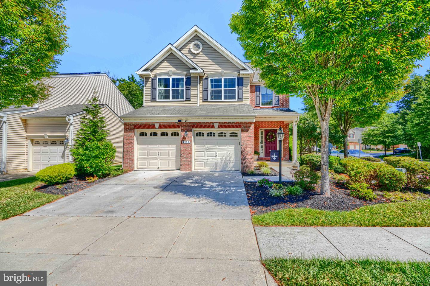 7235 Stallings Dr — photo