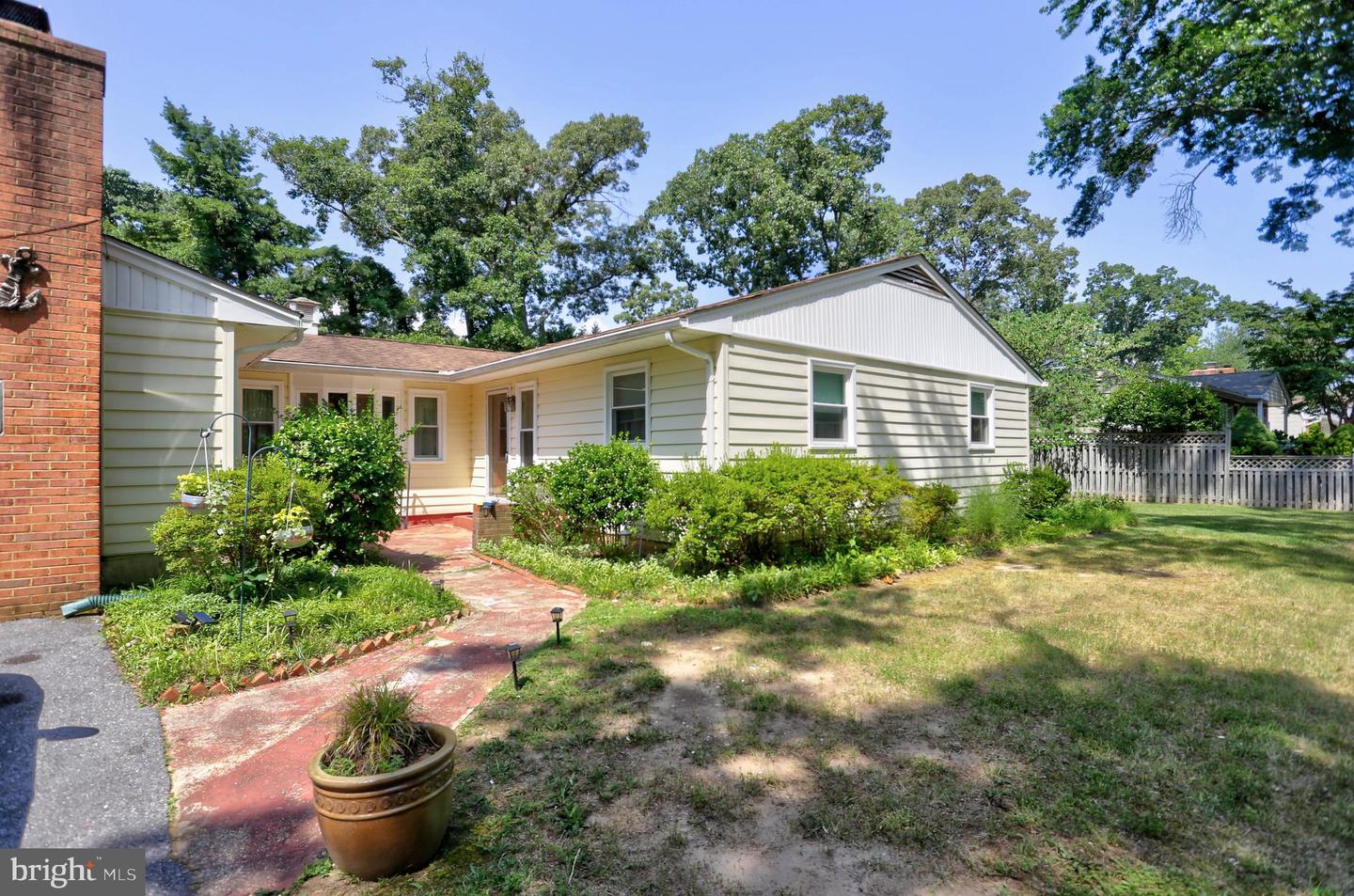 166 Sillery Bay Road, Pasadena, MD 21122
