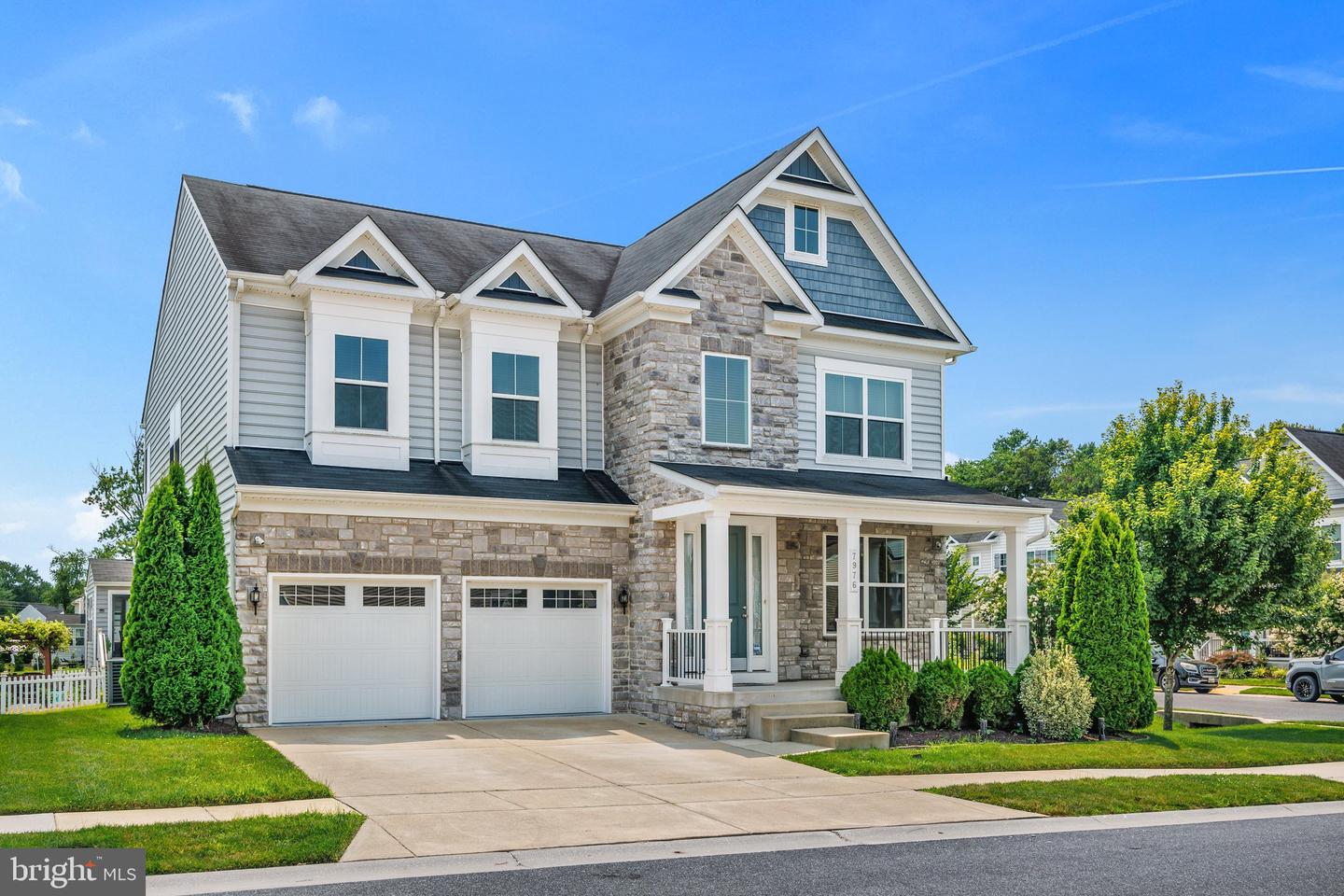 7976 Meridian Dr — photo