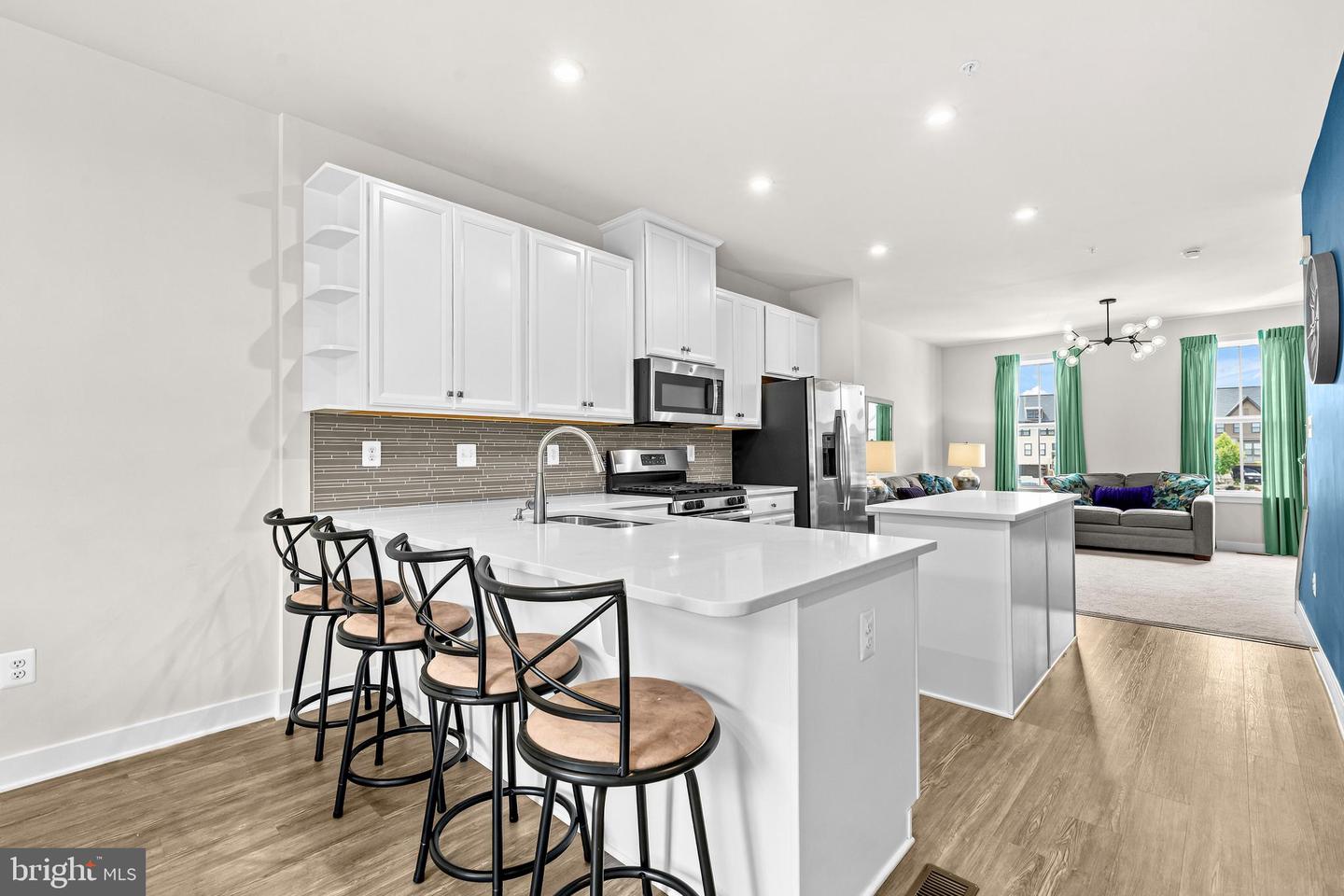 7739 Steatite Ln — photo
