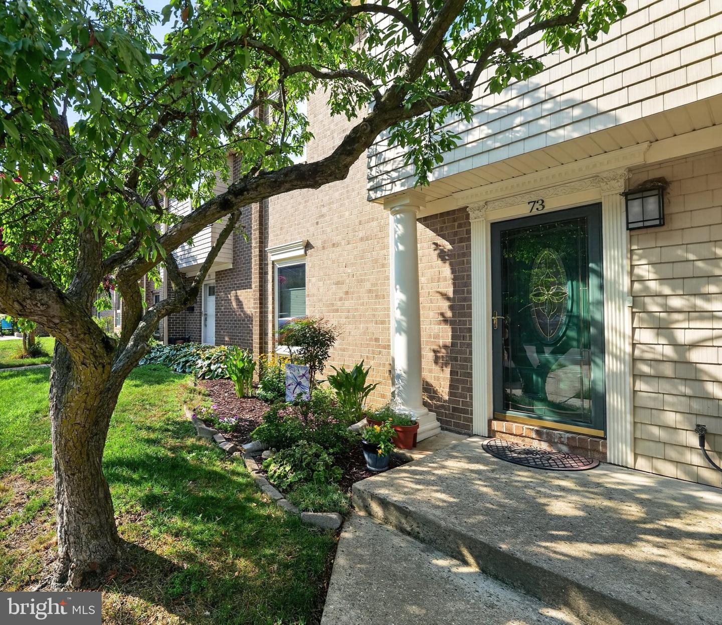 73 Gentry Ct — photo