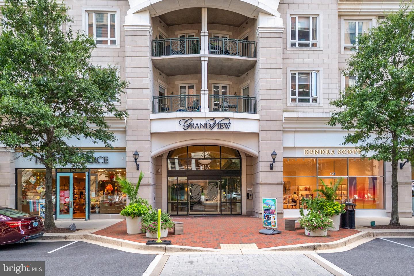 1915 Towne Centre Blvd #303 — photo