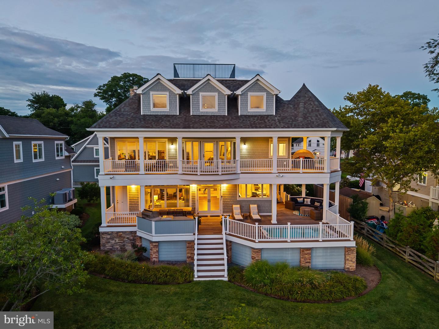 14 E Lake Dr — photo
