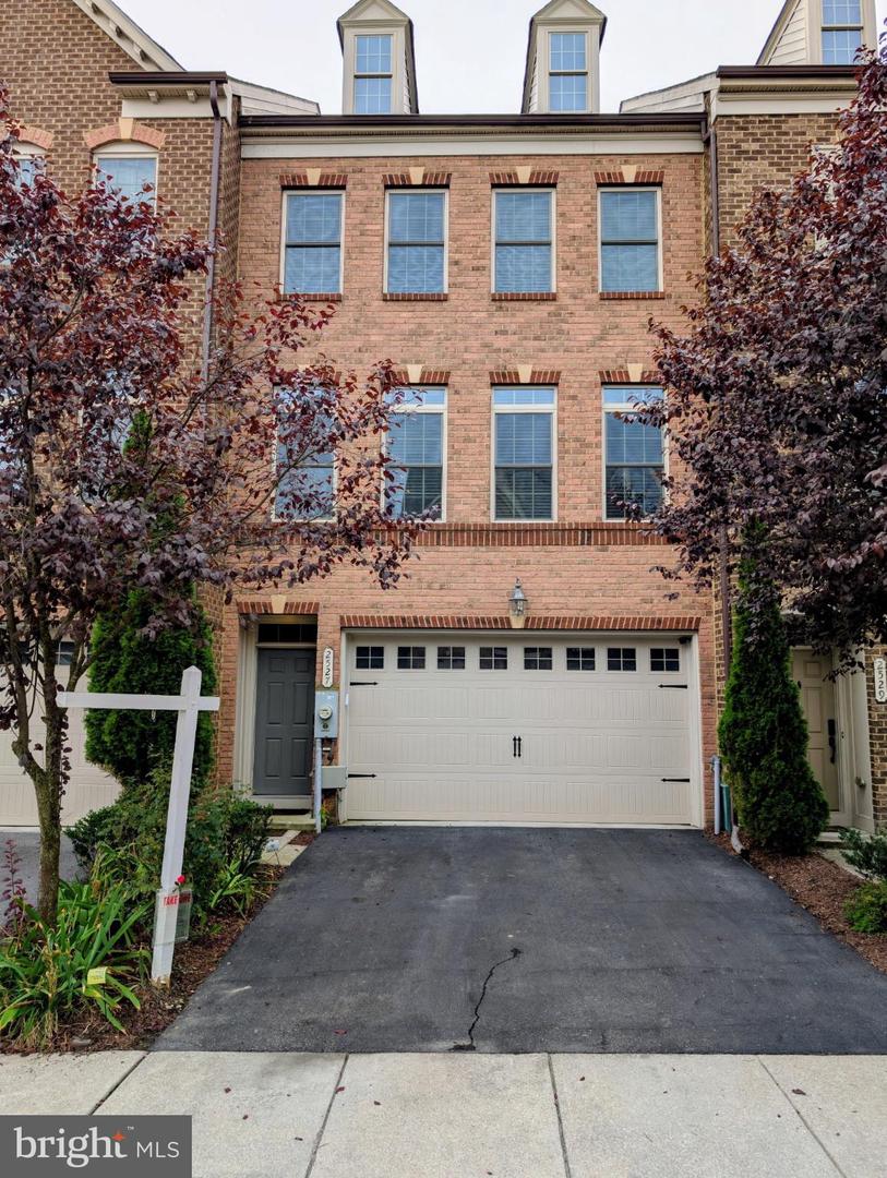2527 Rolling Forest Dr — photo