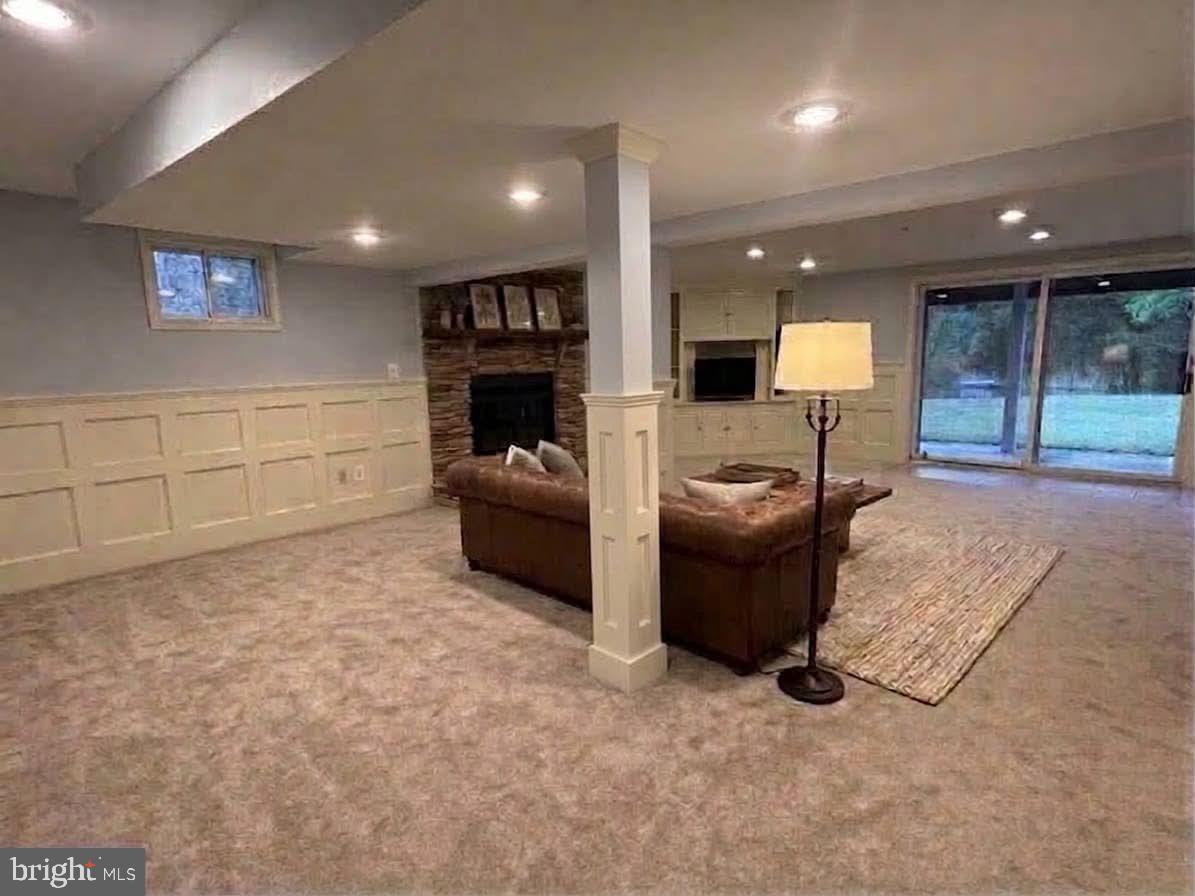 1898 Pleasant Plains Rd — photo