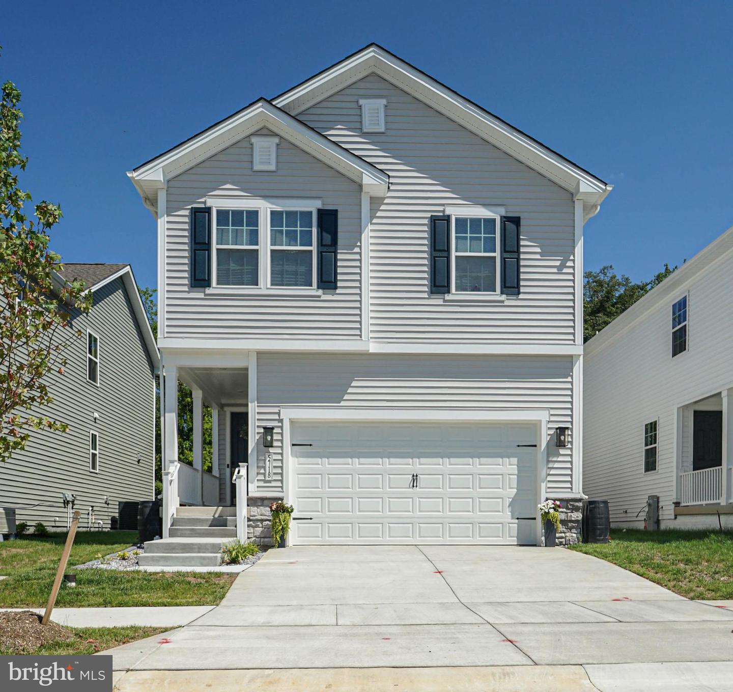 5718 Howard Dr — photo