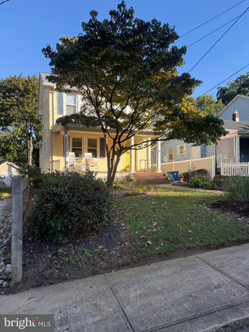 20 Locust Ave #B — photo