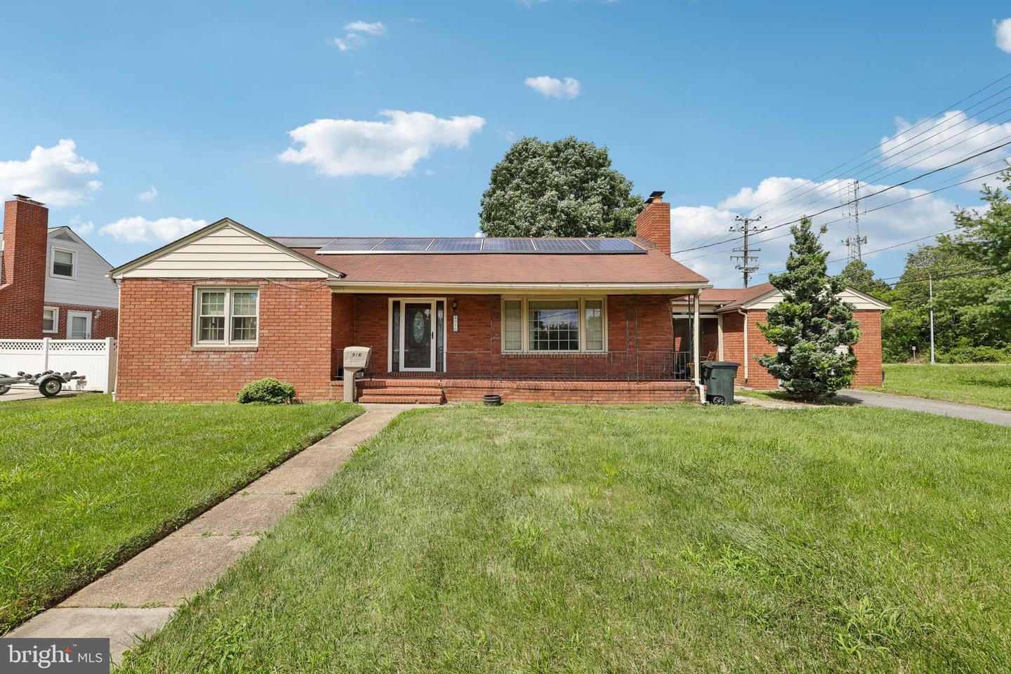 916 Lynvue Rd — photo