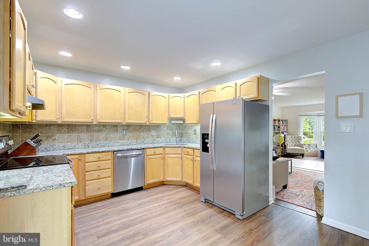1418 Orleans Ct — photo