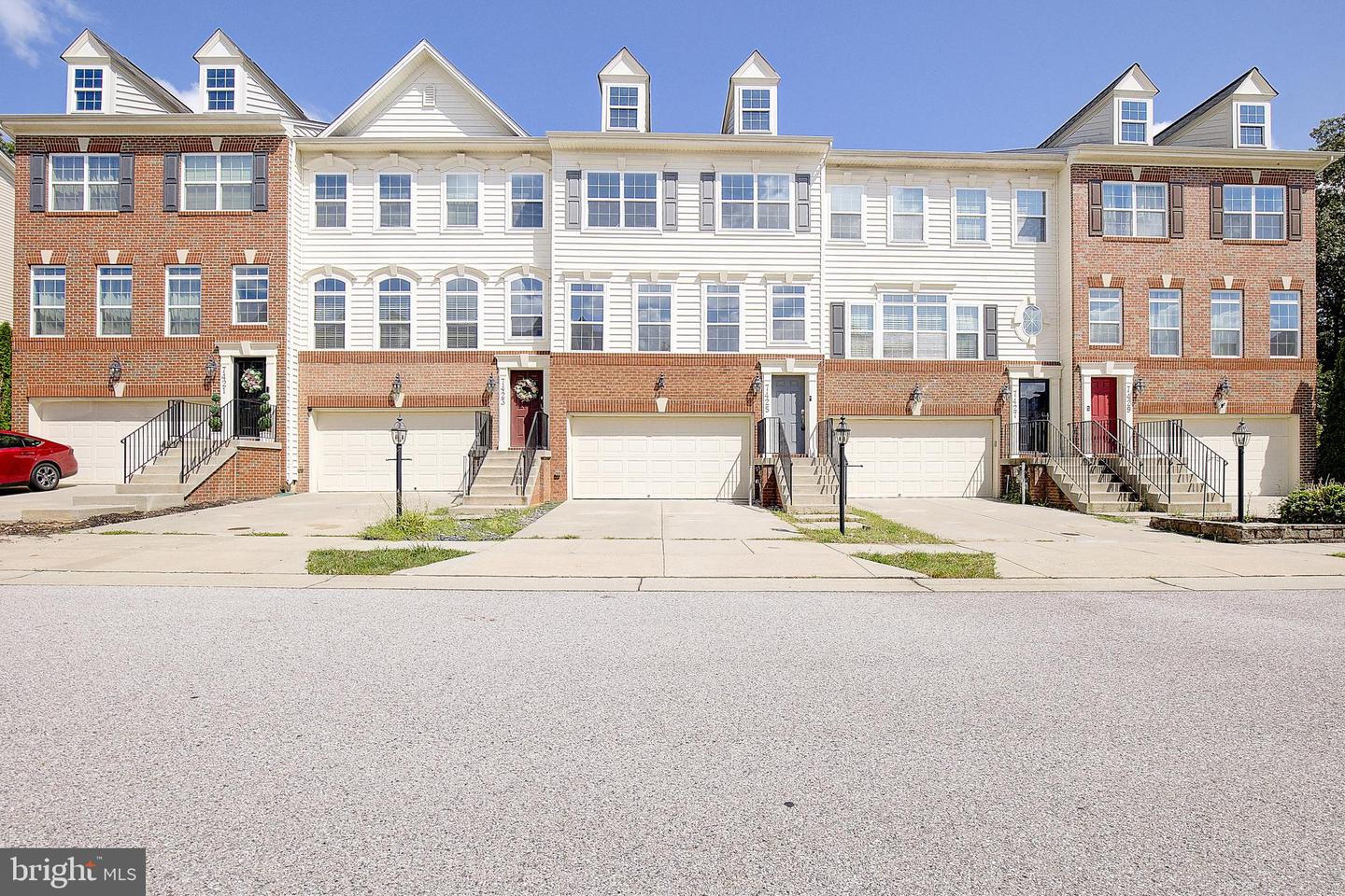 7425 Macon Dr — photo