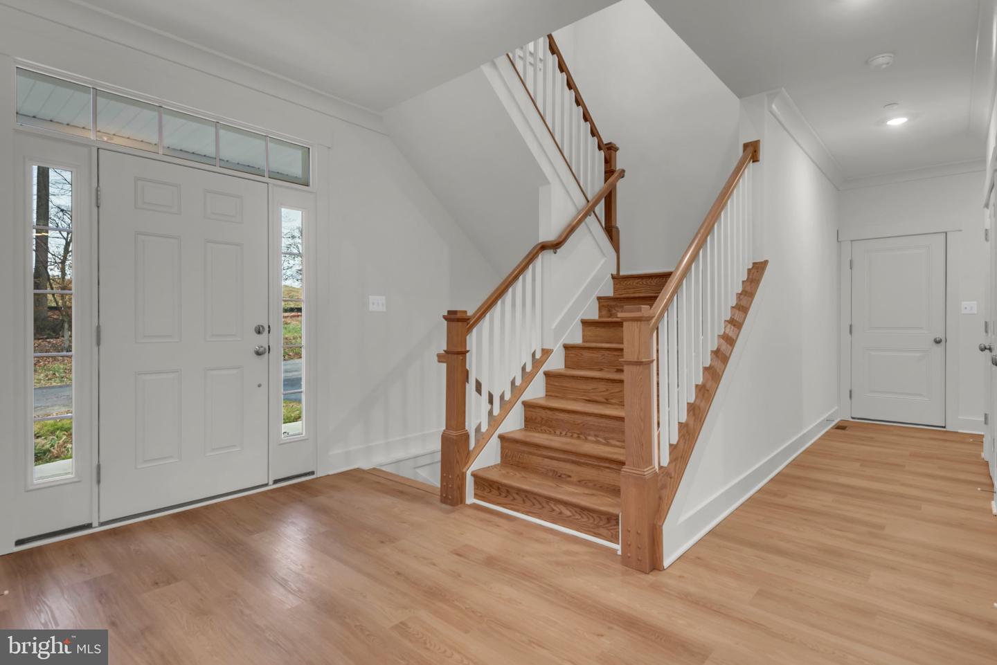 995 Arundel Dr — photo