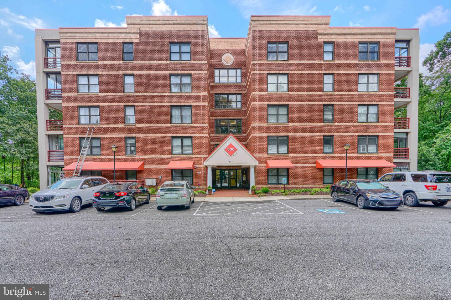600 McKinsey Park Dr #404 — photo