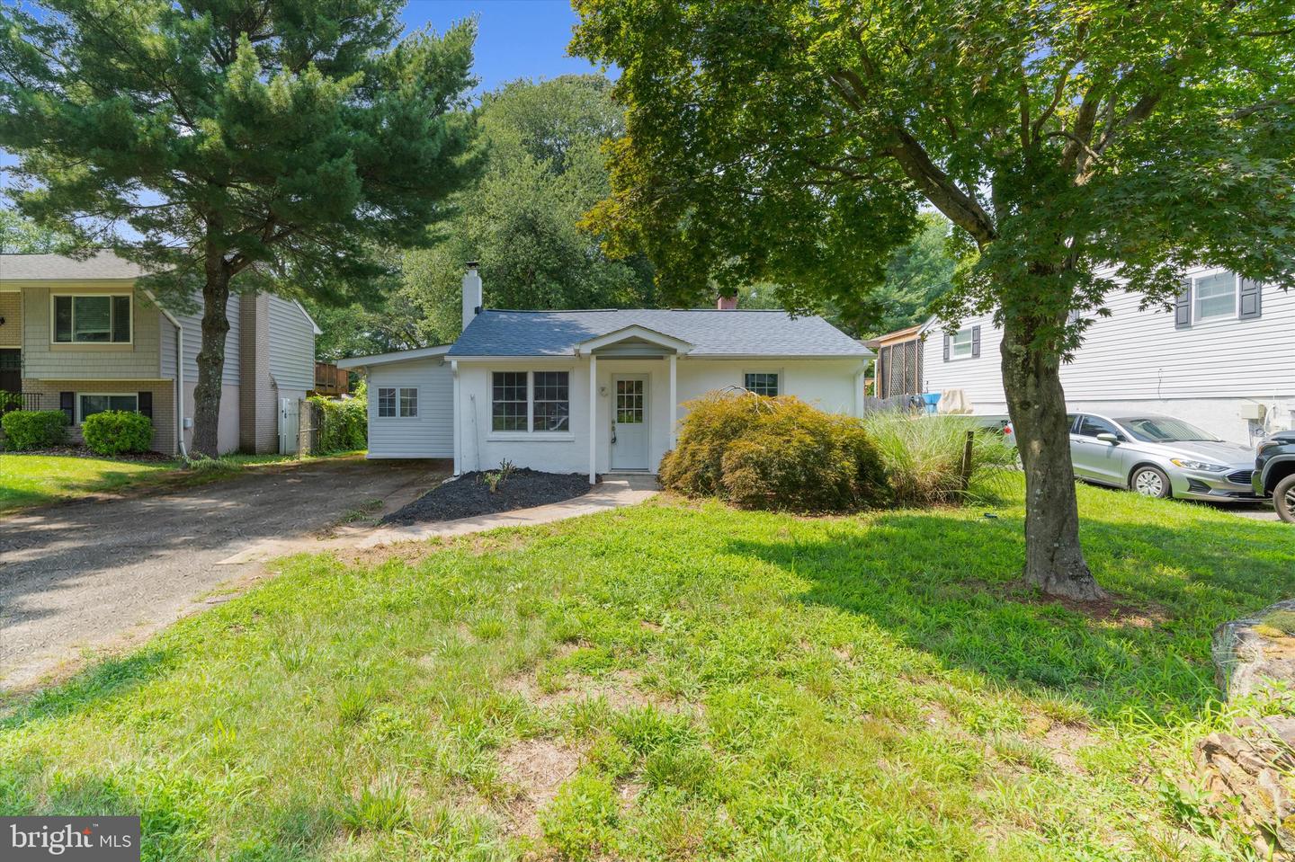 758 Whitneys Landing Dr — photo